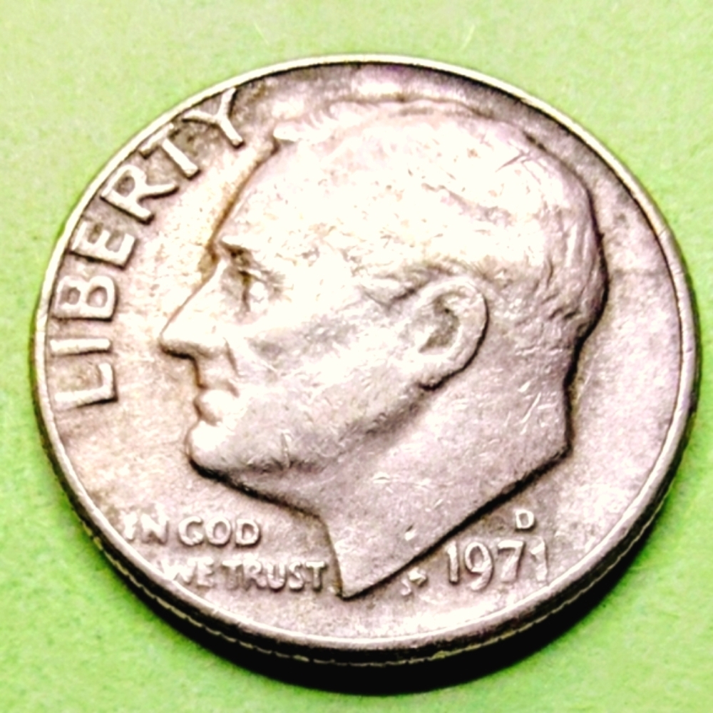 1971-D Roosevelt Dime Coin In Good Circulated Condition.